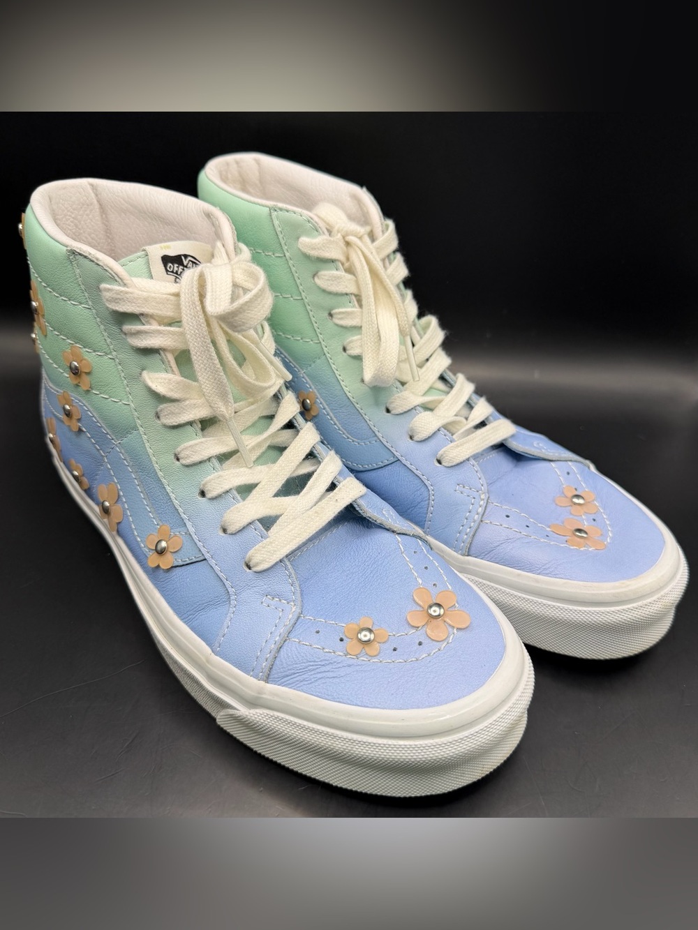 SpongeBob Squarepants- Vans Collab, Sandy High Top Sneakers, W-9.5